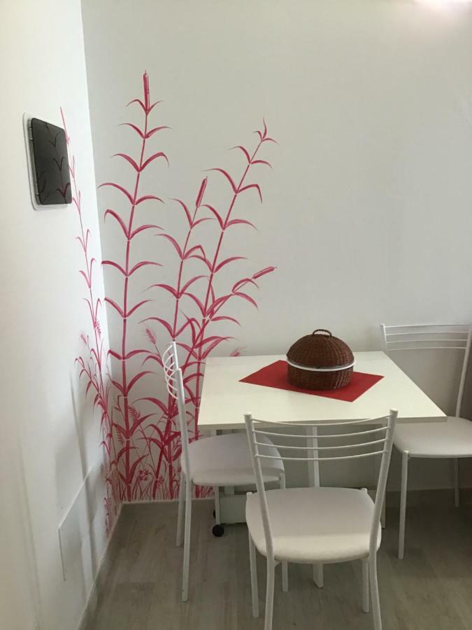 Appartamento Rubino - Lovely Little Flat 3 Minutes From Golf Club 5 Minutes From Lake Сояно дел Лаго Екстериор снимка