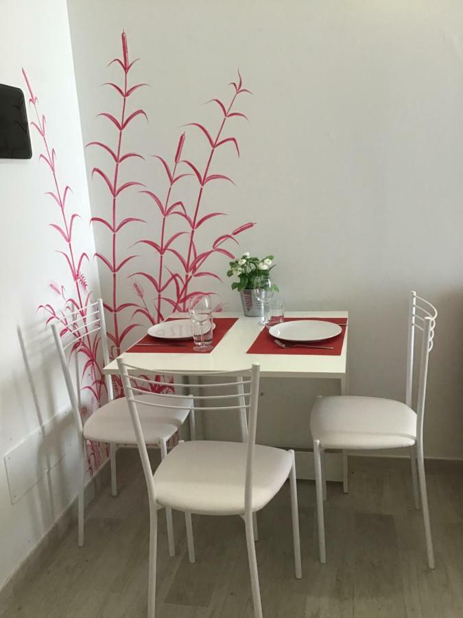 Appartamento Rubino - Lovely Little Flat 3 Minutes From Golf Club 5 Minutes From Lake Сояно дел Лаго Екстериор снимка