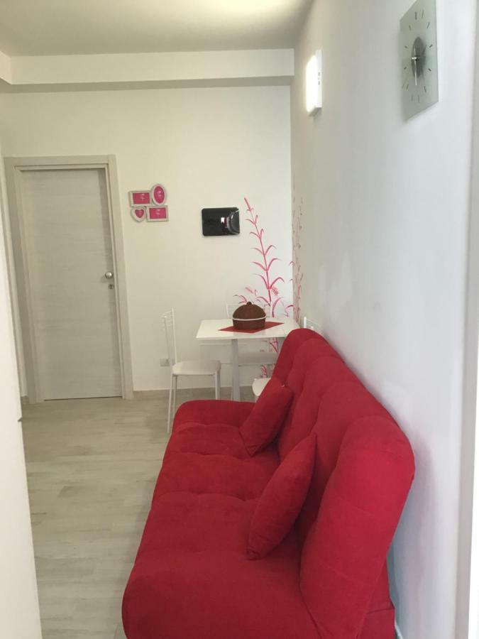 Appartamento Rubino - Lovely Little Flat 3 Minutes From Golf Club 5 Minutes From Lake Сояно дел Лаго Екстериор снимка